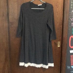 Mid sleeve dress